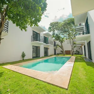 Luna Azul Hotel